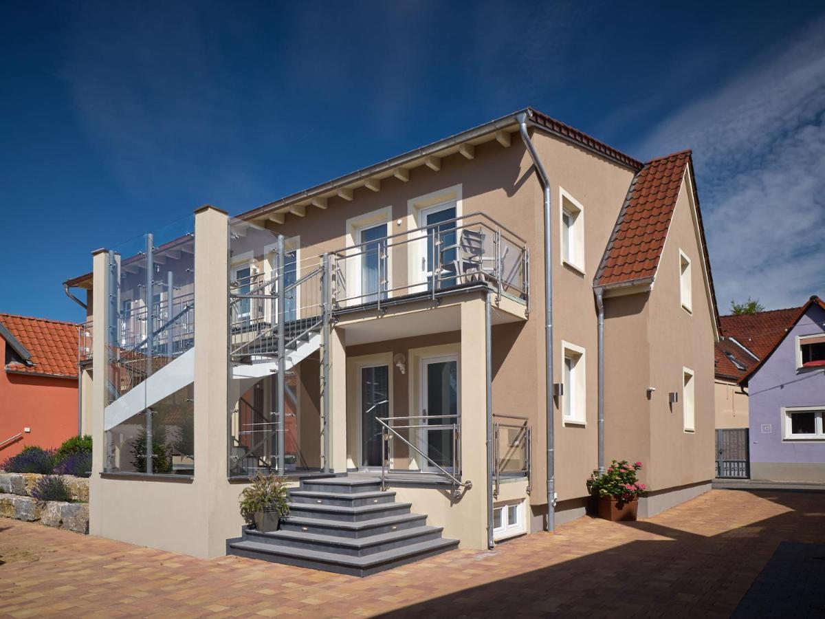 Gaestehaus Ressler Harxheim Exteriör bild